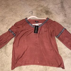 Long sleeve top a detail